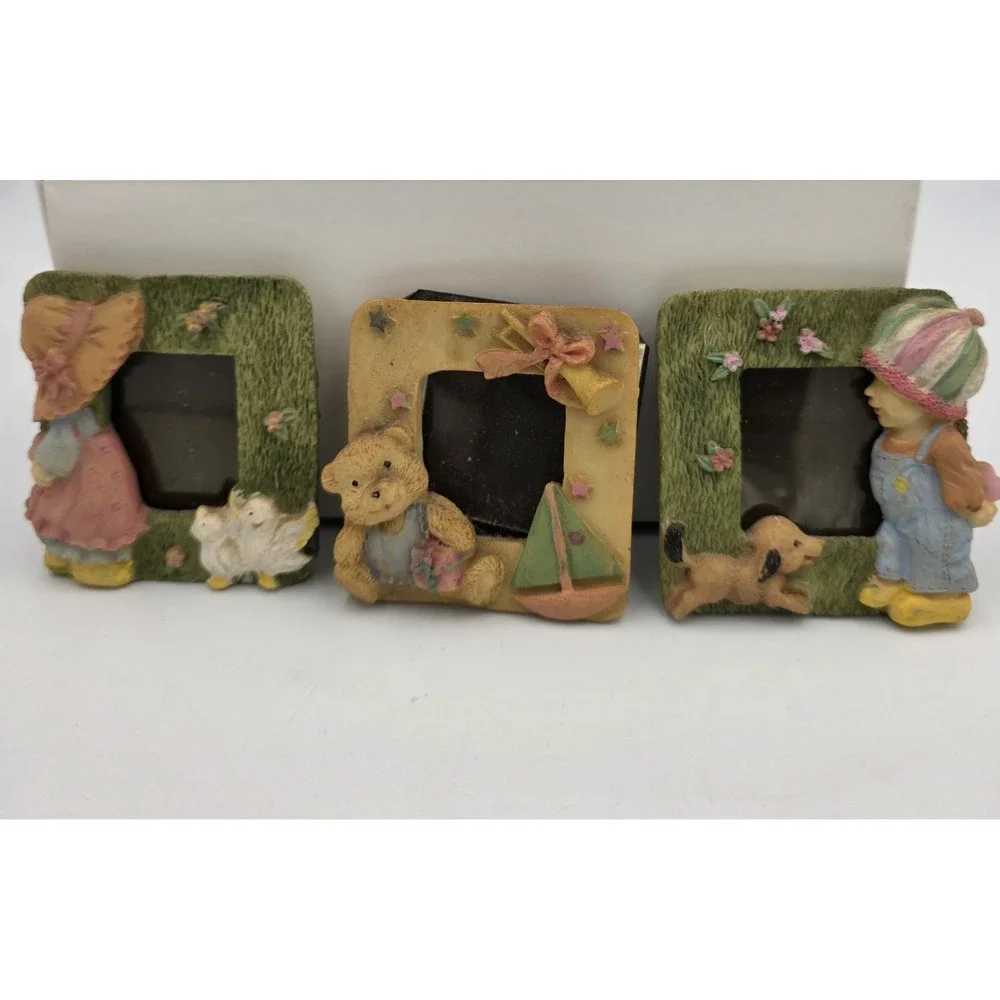 Vtg 3 Small Magnetic Photo Picture Frames Children's Resin Boy Girl 2.50